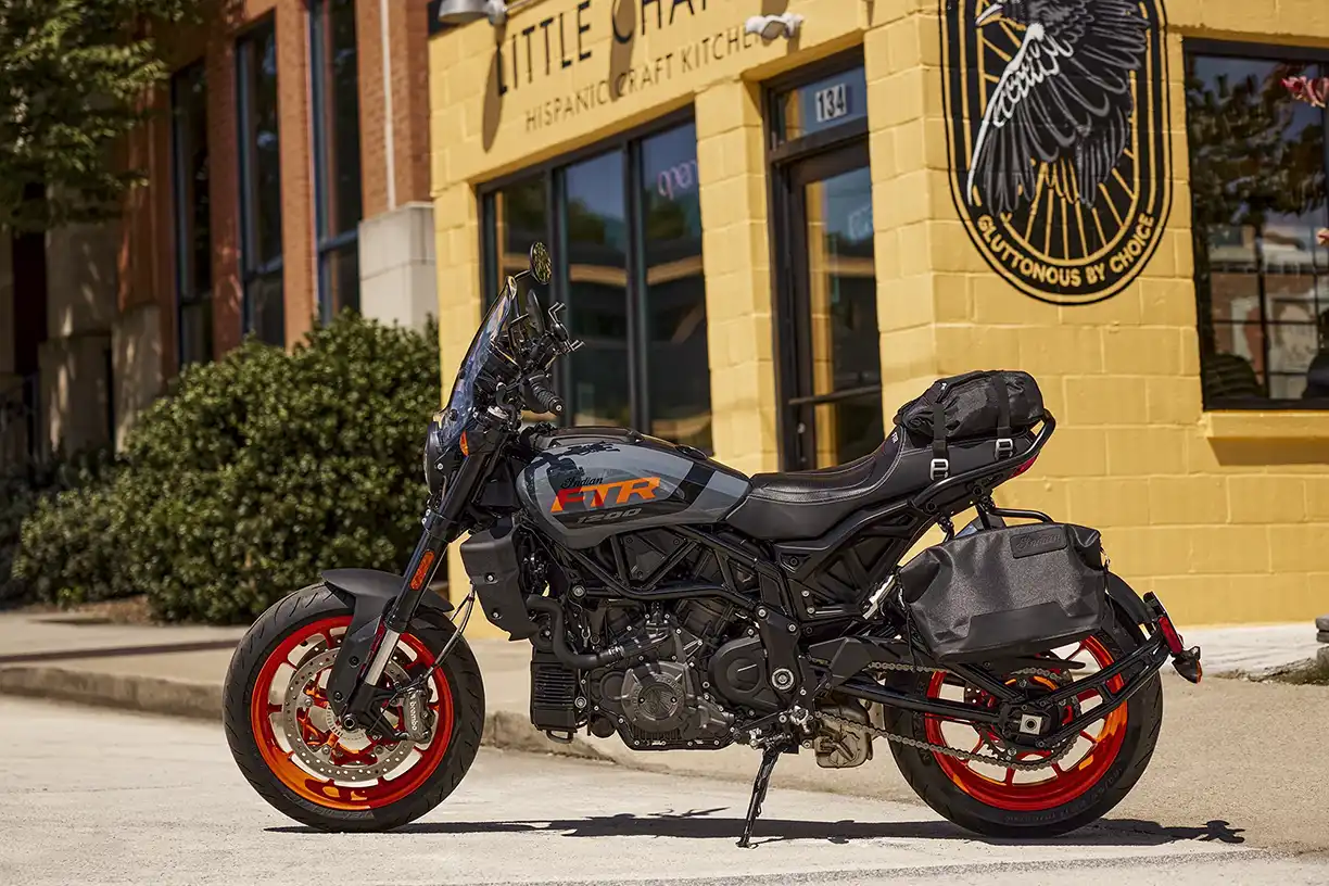 Whitestone Motorcycles Solothurn Mach die FTR zu deiner Carousel